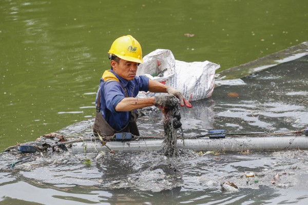 Hiện trạng sông Tô Lịch sau khi bổ cập 2 nguồn nước Hiện trạng sông Tô Lịch sau khi bổ cập 2 nguồn nước