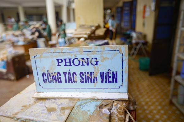 Hình ảnh Trường ĐH Sư phạm Thái Nguyên ngổn ngang sau lũ lịch sử Hình ảnh Trường ĐH Sư phạm Thái Nguyên ngổn ngang sau lũ lịch sử