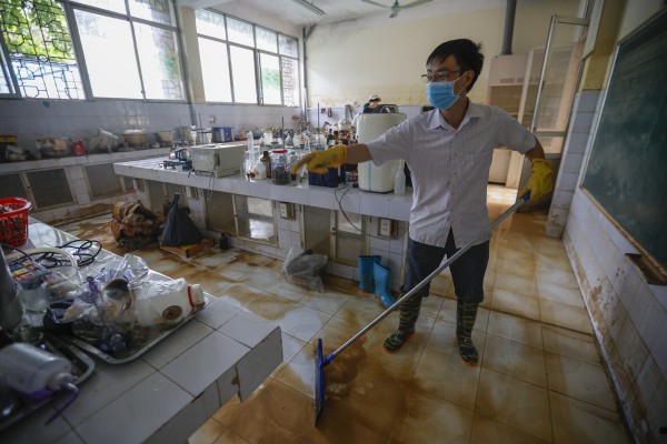 Hình ảnh Trường ĐH Sư phạm Thái Nguyên ngổn ngang sau lũ lịch sử Hình ảnh Trường ĐH Sư phạm Thái Nguyên ngổn ngang sau lũ lịch sử