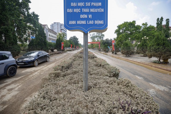 Hình ảnh Trường ĐH Sư phạm Thái Nguyên ngổn ngang sau lũ lịch sử Hình ảnh Trường ĐH Sư phạm Thái Nguyên ngổn ngang sau lũ lịch sử