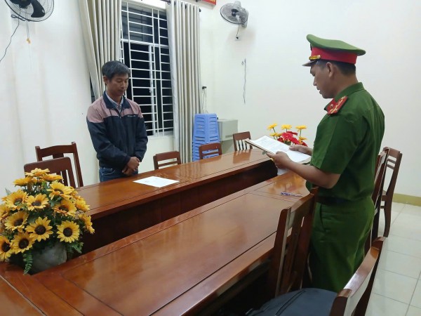 Học sinh bị điện giật tử vong khi diễn văn nghệ: Khởi tố người làm ánh sáng