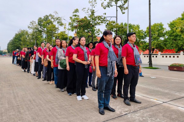 Hơn 100 cán bộ tuyên giáo, phóng viên TP.HCM tham quan Bảo tàng Báo chí Việt Nam Hơn 100 cán bộ tuyên giáo, phóng viên TP.HCM tham quan Bảo tàng Báo chí Việt Nam