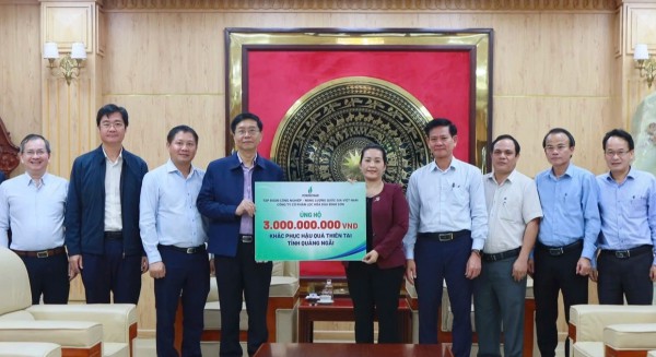 Hơn 2.000 người chung tay khắc phục sạt lở đất ở Quảng Ngãi Hơn 2.000 người chung tay khắc phục sạt lở đất ở Quảng Ngãi