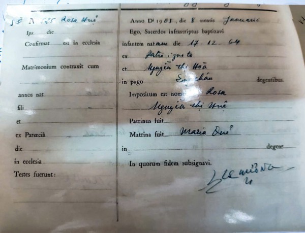 Hơn 60 năm sống ở trời Âu, người phụ nữ quay về cố hương tìm mẹ Việt Hơn 60 năm sống ở trời Âu, người phụ nữ quay về cố hương tìm mẹ Việt