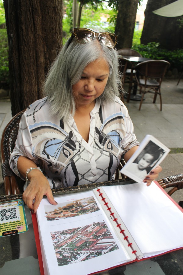 Hơn 60 năm sống ở trời Âu, người phụ nữ quay về cố hương tìm mẹ Việt Hơn 60 năm sống ở trời Âu, người phụ nữ quay về cố hương tìm mẹ Việt