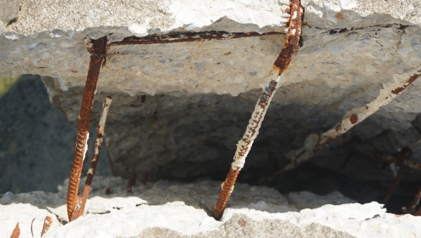 Kè biển Hải Tiến tiếp tục bị sạt lở Kè biển Hải Tiến tiếp tục bị sạt lở