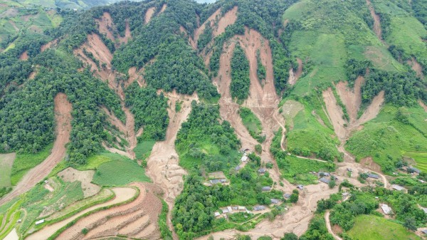 Khắc phục nhanh nhất hậu quả mưa lũ Khắc phục nhanh nhất hậu quả mưa lũ
