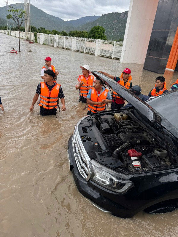 Khánh Hòa: Ngập lụt từ miền núi đến đồng bằng