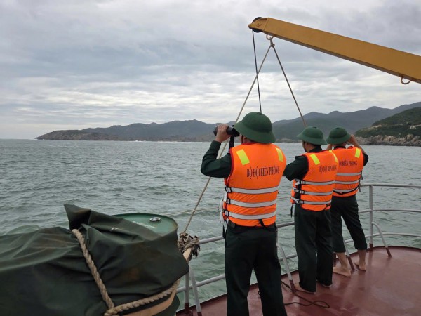 Khánh Hòa: Tàu cá bị chìm trên đường tránh bão số 15, 3 ngư dân mất tích Khánh Hòa: Tàu cá bị chìm trên đường tránh bão số 15, 3 ngư dân mất tích