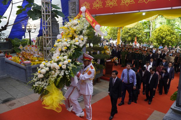 Khánh thành công trình tôn tạo Di tích quốc gia đặc biệt Hang Tám Cô Khánh thành công trình tôn tạo Di tích quốc gia đặc biệt Hang Tám Cô