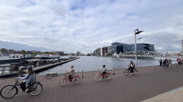 Khi thành phố có nhiều không gian trống Khi thành phố có nhiều không gian trống