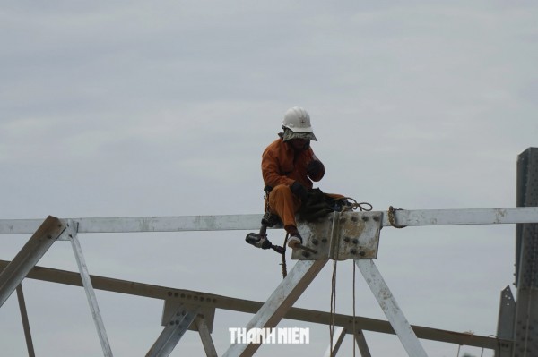 Khí thế hừng hực trên công trường đường dây 500kV mạch 3