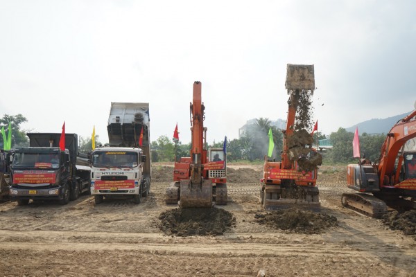 Khởi công xây dựng tuyến đường ven biển Bình Định