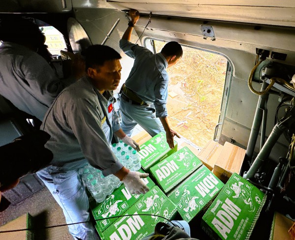 Không quân trực thăng dốc sức luyện tập bay diễu binh 2.9 Không quân trực thăng dốc sức luyện tập bay diễu binh 2.9