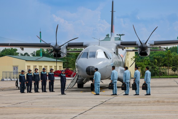 Không quân vận tải của Bộ Quốc phòng diễu binh sau 40 năm Không quân vận tải của Bộ Quốc phòng diễu binh sau 40 năm