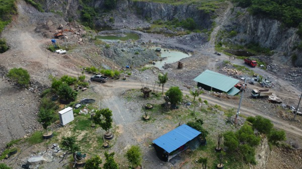 Kiểm tra dấu hiệu san ủi trái phép trên núi Cô Tiên - Nha Trang Kiểm tra dấu hiệu san ủi trái phép trên núi Cô Tiên - Nha Trang