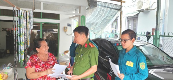 Kiểm tra phòng cháy, chữa cháy nhà trọ, chung cư 25 tầng ở phường Phú Thuận Kiểm tra phòng cháy, chữa cháy nhà trọ, chung cư 25 tầng ở phường Phú Thuận