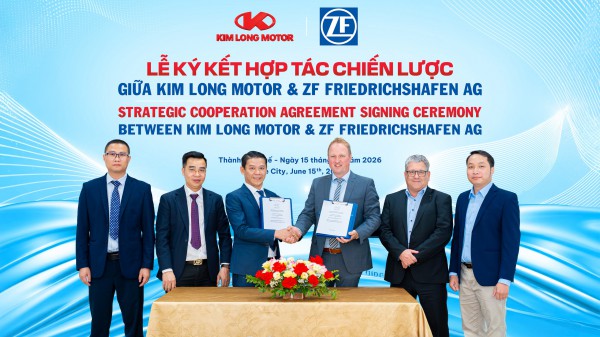 Kim Long Motor hợp tác ZF Group, thúc đẩy xuất khẩu xe Việt ra toàn cầu Kim Long Motor hợp tác ZF Group, thúc đẩy xuất khẩu xe Việt ra toàn cầu