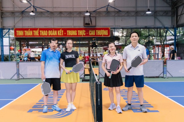 Kỷ luật bí thư xã trốn học bồi dưỡng kiến thức đi chơi pickleball Kỷ luật bí thư xã trốn học bồi dưỡng kiến thức đi chơi pickleball