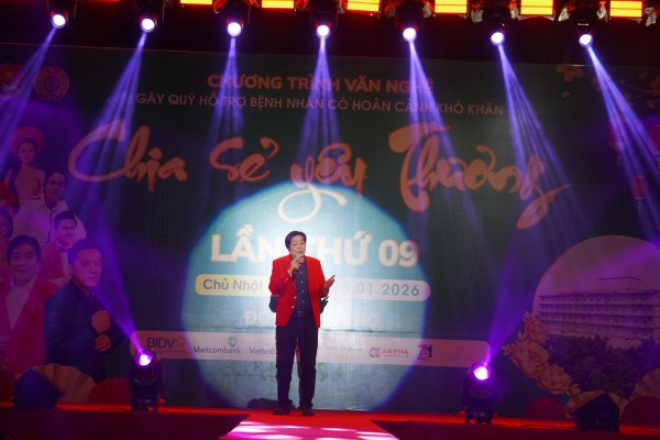 Lam Trường 'làm liveshow' phục vụ bệnh nhân tại Cần Thơ