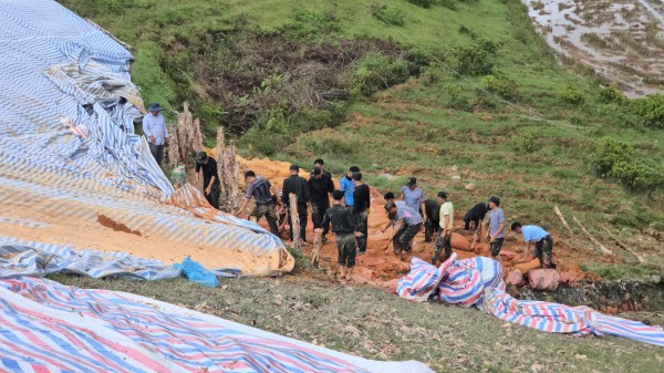 Lâm Đồng: 500 người tham gia diễn tập phòng thủ dân sự tại hồ Tuyền Lâm Lâm Đồng: 500 người tham gia diễn tập phòng thủ dân sự tại hồ Tuyền Lâm