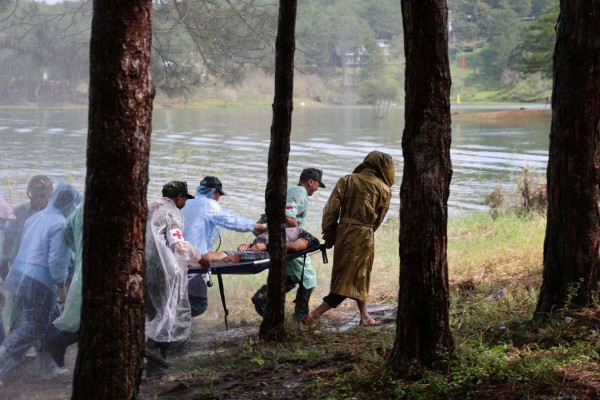 Lâm Đồng: 500 người tham gia diễn tập phòng thủ dân sự tại hồ Tuyền Lâm Lâm Đồng: 500 người tham gia diễn tập phòng thủ dân sự tại hồ Tuyền Lâm