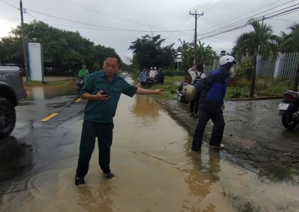 Lâm Đồng: Mưa lớn kéo dài gây ngập ở Đạ Huoai