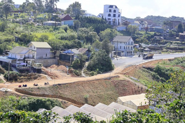 Lâm Đồng: Nhiều dự án trọng điểm chậm tiến độ do vướng giải phóng mặt bằng Lâm Đồng: Nhiều dự án trọng điểm chậm tiến độ do vướng giải phóng mặt bằng