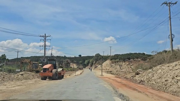 Lâm Đồng đề xuất khoán tiền xe đi lại cho cán bộ khi sáp nhập tỉnh Lâm Đồng đề xuất khoán tiền xe đi lại cho cán bộ khi sáp nhập tỉnh