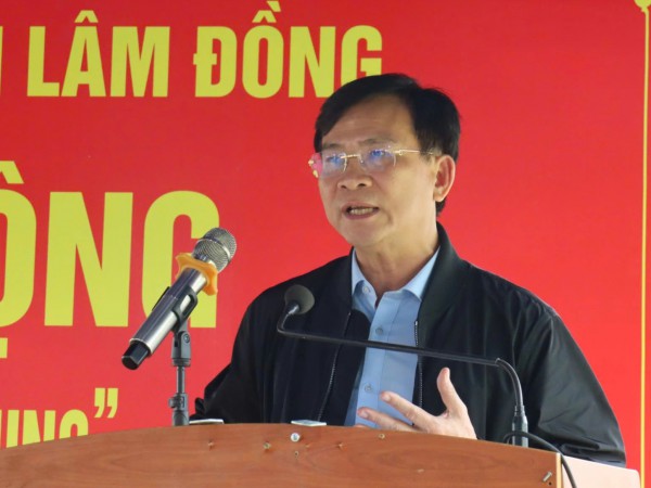 Lâm Đồng khởi động 'Chiến dịch Quang Trung', xây tặng dân xã D’Ran 4 căn nhà Lâm Đồng khởi động 'Chiến dịch Quang Trung', xây tặng dân xã D’Ran 4 căn nhà