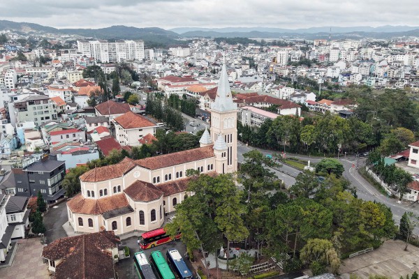 Lâm Đồng thiếu 'nhạc trưởng' chỉ huy, truyền cảm hứng phát triển kinh tế - xã hội Lâm Đồng thiếu 'nhạc trưởng' chỉ huy, truyền cảm hứng phát triển kinh tế - xã hội