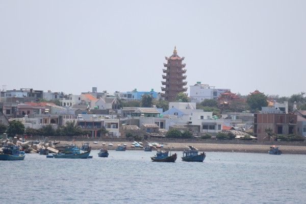 Lâm Đồng tiến ra biển lớn: Biển khơi máu thịt ngàn đời Lâm Đồng tiến ra biển lớn: Biển khơi máu thịt ngàn đời