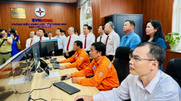 Lần đầu tiên, cư dân Côn Đảo có lưới điện thông minh đón tết