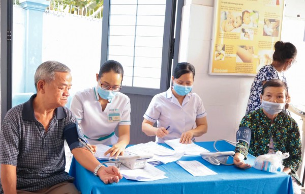 Lần đầu tiên huy động 101 bệnh viện đồng loạt khám sức khỏe cho người dân TP.HCM