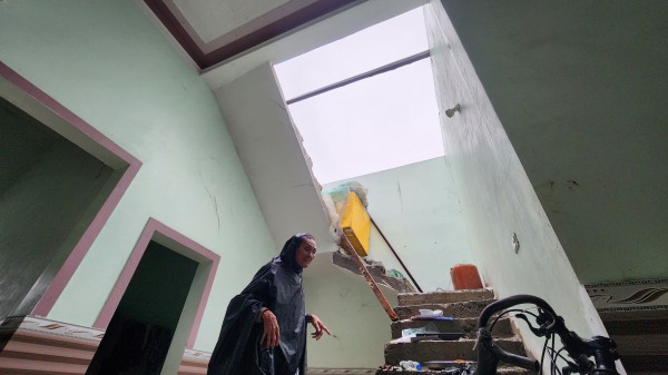 Làng biển ở Hà Tĩnh tan hoang sau bão số 5