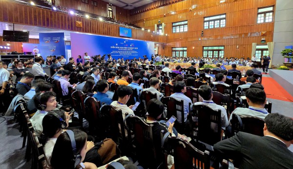 Lãnh đạo Tây Ninh đặt ra 3 bài toán trong kiến tạo hệ sinh thái số Lãnh đạo Tây Ninh đặt ra 3 bài toán trong kiến tạo hệ sinh thái số