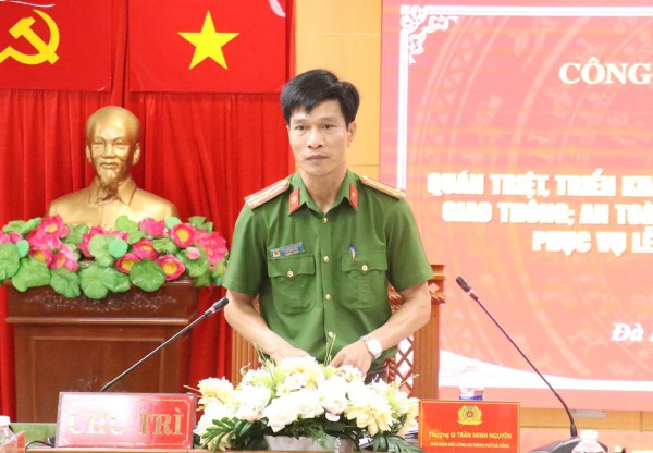 Lập 'lá chắn' an ninh trên sông Hàn, sẵn sàng cho lễ hội pháo hoa quốc tế Lập 'lá chắn' an ninh trên sông Hàn, sẵn sàng cho lễ hội pháo hoa quốc tế