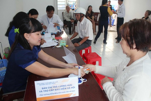 Lo ngại lương hưu thấp khi chỉ đóng BHXH 15 năm