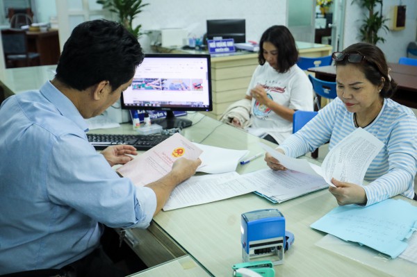 Lộ trình nào tiến tới bỏ công chứng khi mua bán nhà đất? Lộ trình nào tiến tới bỏ công chứng khi mua bán nhà đất?