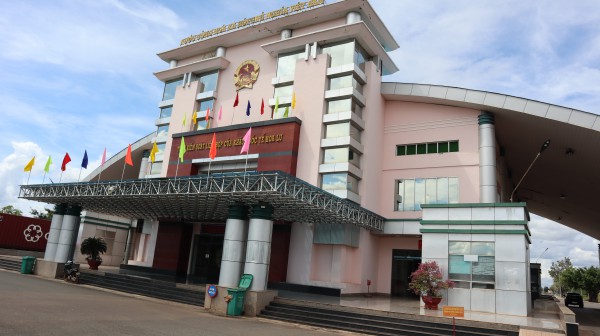 Lời kể rùng rợn của người Việt Nam thoát bẫy 'việc nhẹ lương cao' ở Campuchia Lời kể rùng rợn của người Việt Nam thoát bẫy 'việc nhẹ lương cao' ở Campuchia