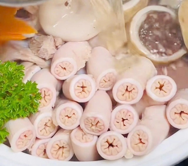 Lòng se điếu 'dài 40 m, nặng 5,8 kg': Chiêu trò câu khách! Lòng se điếu 'dài 40 m, nặng 5,8 kg': Chiêu trò câu khách!