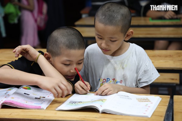 Lớp học tình thương hơn 1 thập kỷ gieo chữ cho trẻ mồ côi ở TP.HCM