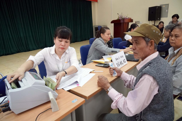 Lương hưu, trợ cấp BHXH tháng 2 và tháng 3 chi trả ra sao trước tết? Lương hưu, trợ cấp BHXH tháng 2 và tháng 3 chi trả ra sao trước tết?