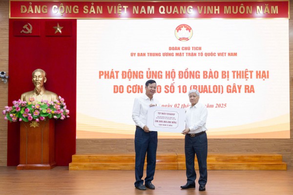 MTTQ VN phát động ủng hộ đồng bào bị thiệt hại do bão số 10 MTTQ VN phát động ủng hộ đồng bào bị thiệt hại do bão số 10