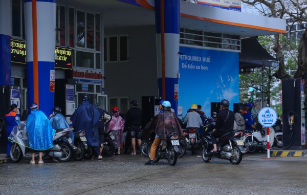 Mạng xã hội phản ánh trạm xăng dầu ở Huế 'găm hàng', Sở Công thương vào cuộc