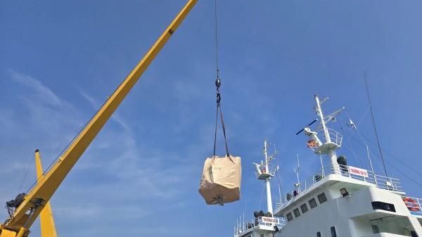 Mang xuân đến nhà giàn DK1 và thềm lục địa phía nam Tổ quốc