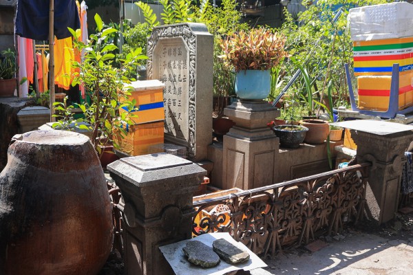 Mộ cổ 123 năm ở TP.HCM: Dấu tích đại gia giàu thứ 4 Sài Gòn xưa Mộ cổ 123 năm ở TP.HCM: Dấu tích đại gia giàu thứ 4 Sài Gòn xưa