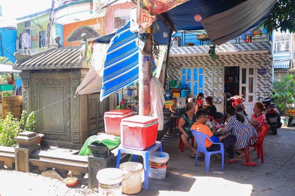 Mộ cổ 123 năm ở TP.HCM: Dấu tích đại gia giàu thứ 4 Sài Gòn xưa Mộ cổ 123 năm ở TP.HCM: Dấu tích đại gia giàu thứ 4 Sài Gòn xưa