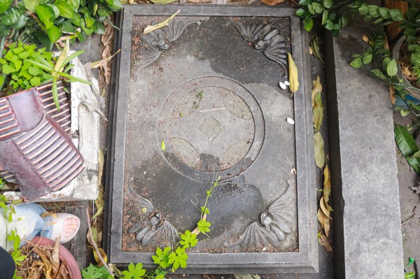 Mộ cổ 123 năm ở TP.HCM: Dấu tích đại gia giàu thứ 4 Sài Gòn xưa Mộ cổ 123 năm ở TP.HCM: Dấu tích đại gia giàu thứ 4 Sài Gòn xưa