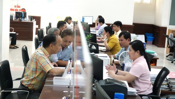 Một phường ở TP.HCM giúp dân cắt giảm 12.000 lượt giấy tờ Một phường ở TP.HCM giúp dân cắt giảm 12.000 lượt giấy tờ